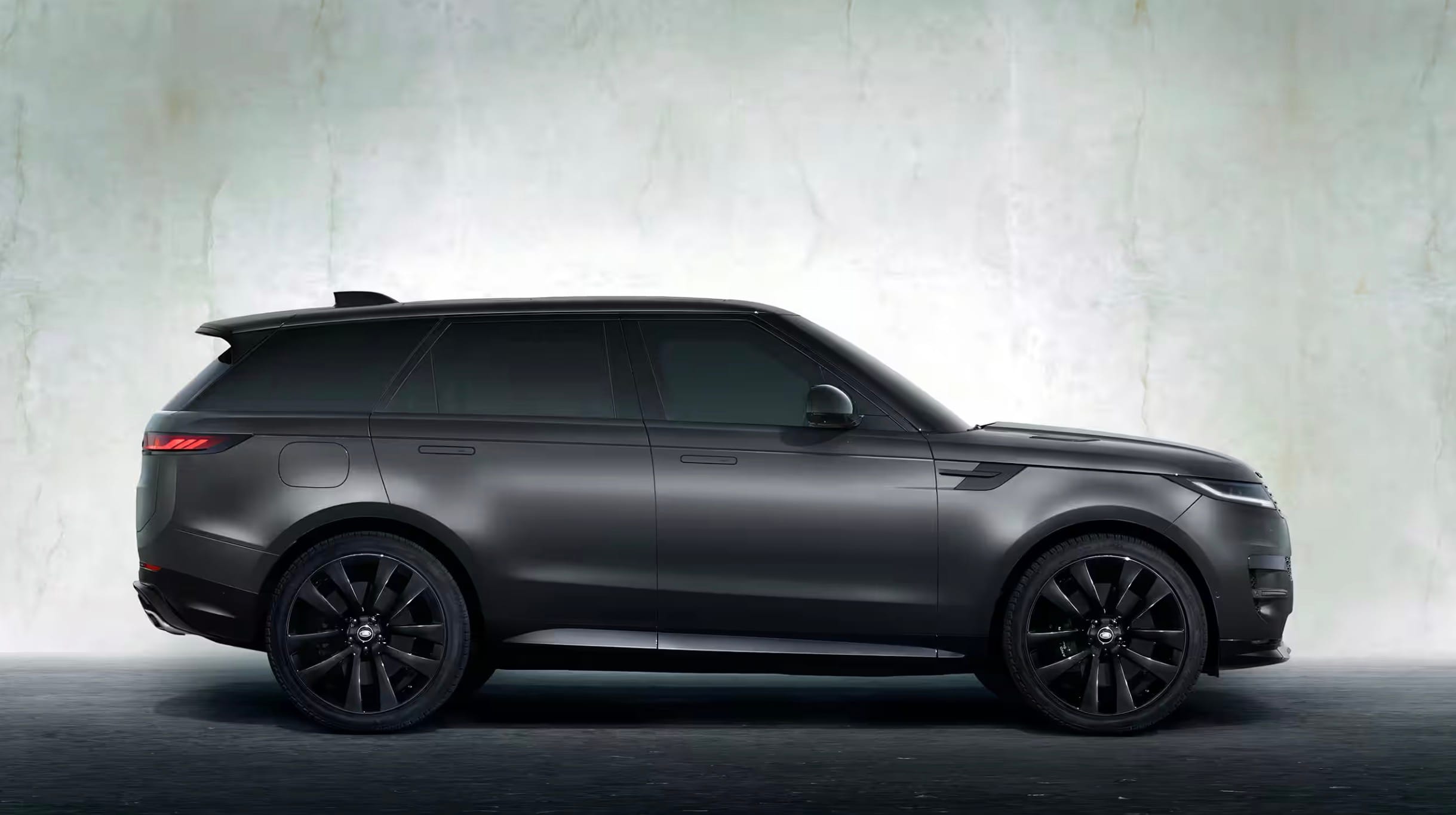2025 Range Rover Sri Lanka Price | Is It Worth the Investment?